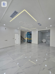 Modern House Image 9