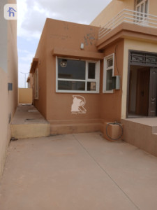 One Floor House image 2