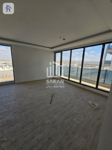Modern Apartment image 7