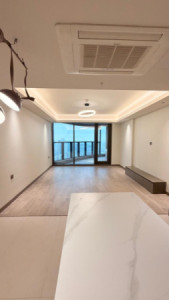 One Bedroom Apartment in Cavalli Tower Resim 5