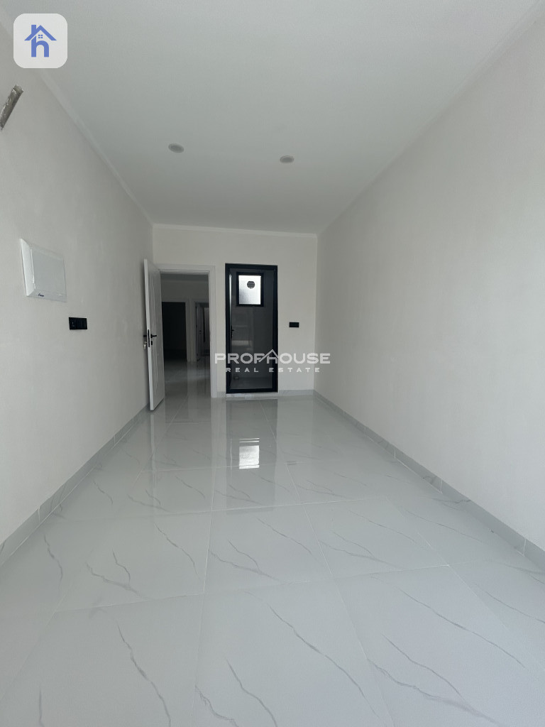 House For Sale Image 11