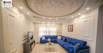 Luxurious House with Multiple Bedrooms Image 14
