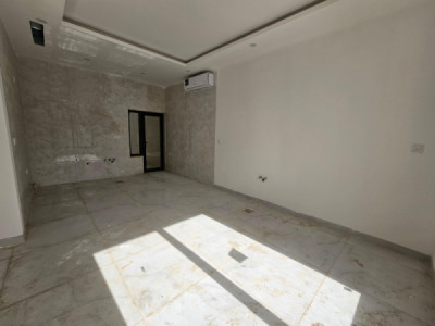 Spacious House with Modern Design Image 6