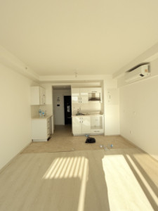 Modern Studio in Prime Location Image 5
