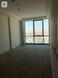 Spacious 2-Bedroom Apartment in Empire Square Resim 3