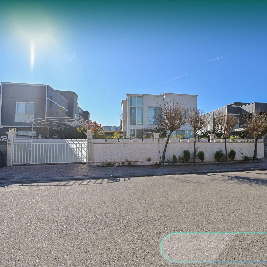 Luxurious House for Sale