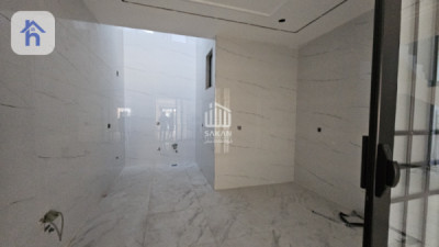 Modern House Image 6