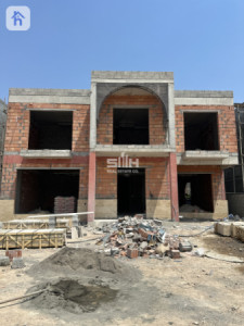 خانوویەکی گەورە بە ٥ ژووری نوستن image 1