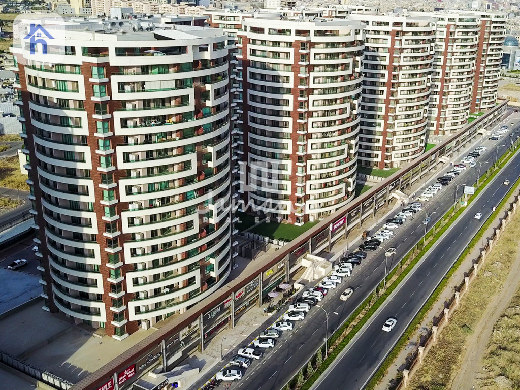 Spacious 4-Bed Apartment
