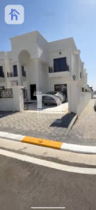 منزل واسع مع 4 غرف نوم صورة 3