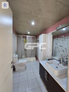 شقة واسعة ب 3 غرف نوم صورة 6