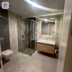 Spacious Apartment with 2 Bedrooms Image 9