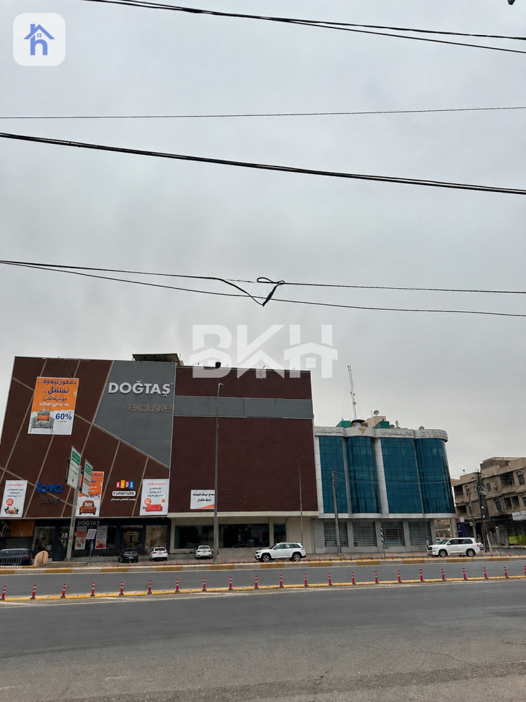 شوێنی بازرگانی فرە کارایی بۆ بەکرێدان