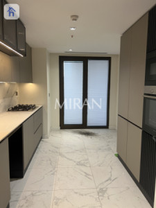 Spacious Apartment with 2 Bedrooms Resim 6