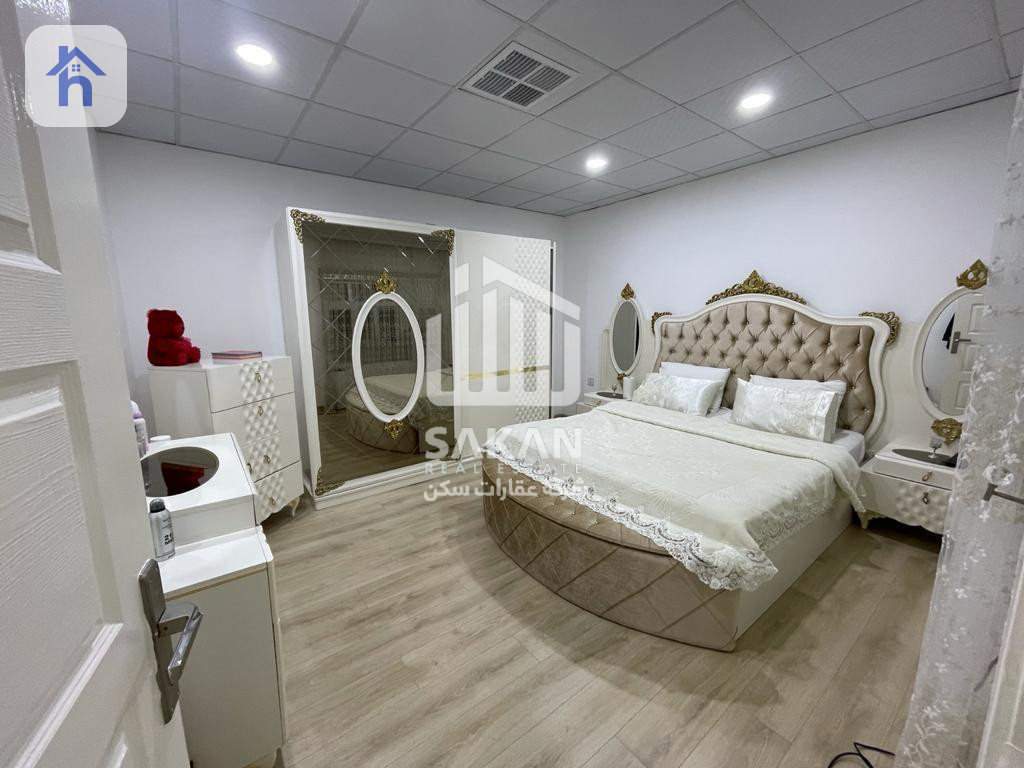 One Floor House Image 10
