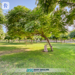 Villa for sale Opposite Garden in American Village Resim 22