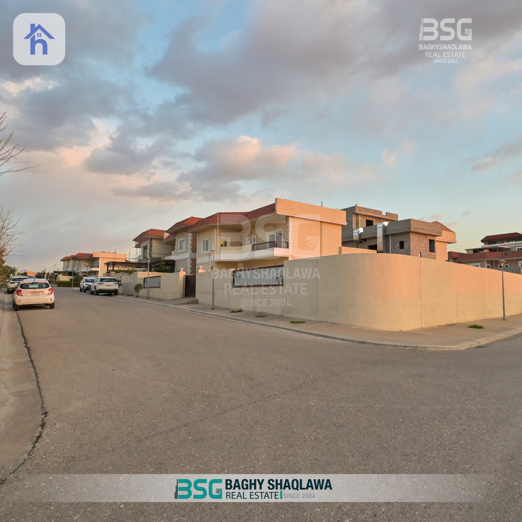 House for sale in Global City