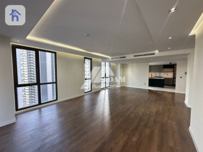 Modern 4 Bedroom Apartment, Spacious Living image 17