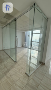 Office in Business Towers Image 7