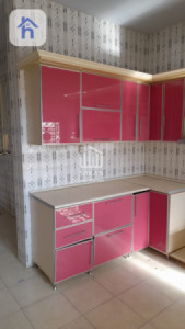Spacious Family Home with 4 Bedrooms Image 7