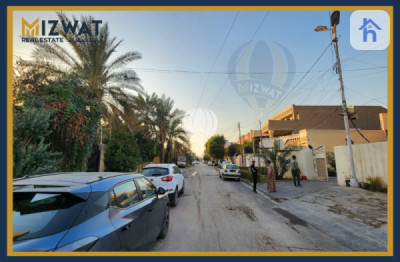 خانووی دوو ژووری نوستن کۆن image 3