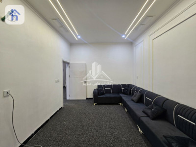 Square House Image 5
