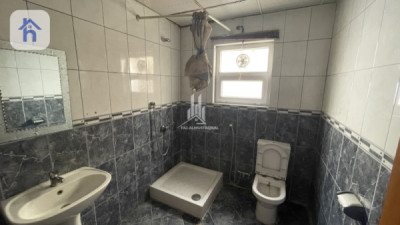 Spacious house in Italian Village 1 Image 22