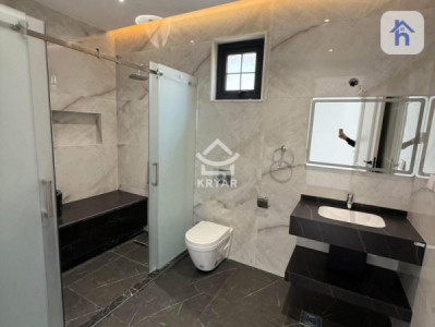 Spacious Family Home in Erbil image 10