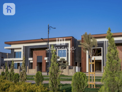Spacious Villa in Prime Location image 7
