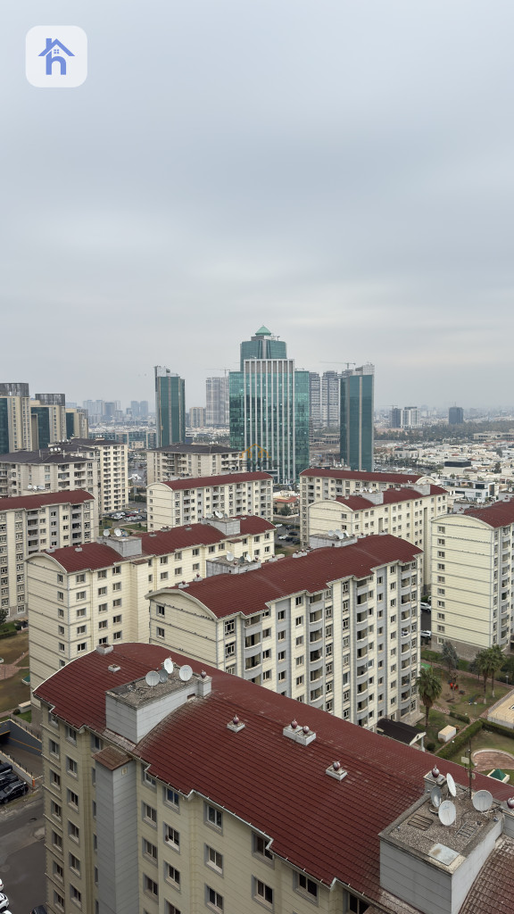 شوقەیەکی یەک ژووری نوستن لە تاوەرەکانی ئیمپایەر پیرڵ وێنە 1