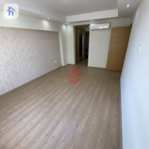 Modern 3-Bedroom Apartment Image 5