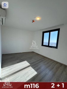 Modern Apartment with 2 Bedrooms Image 3