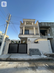 House Opposite Garden image 1