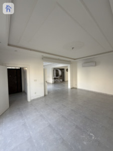 Spacious House with 4 Bedrooms image 21