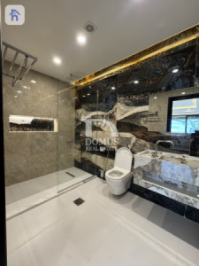 ڤێلای فراوانی ٦ ژووری نووستن لە گوندی ئارام وێنە 29