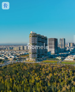 Modern 4 BR Apartment in Prime Location image 1