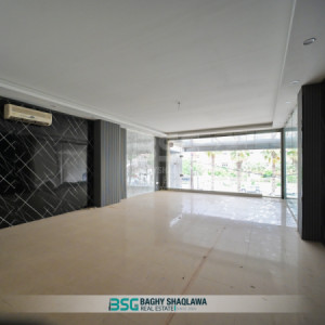 Building for sale on a main 60-meter street opposite the Yellow Hall Resim 4