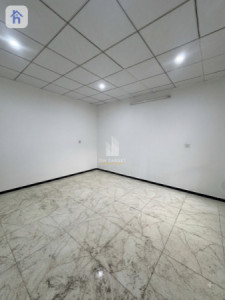 Spacious house with multiple rooms image 17