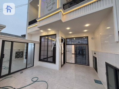 Modern House image 2