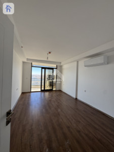 Cozy 1-bedroom flat in prime location Image 3