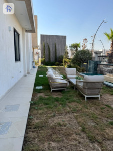 Spacious Family Home in Asco Village image 18