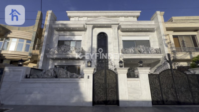 Elegant Home with 5 Bedrooms image 1