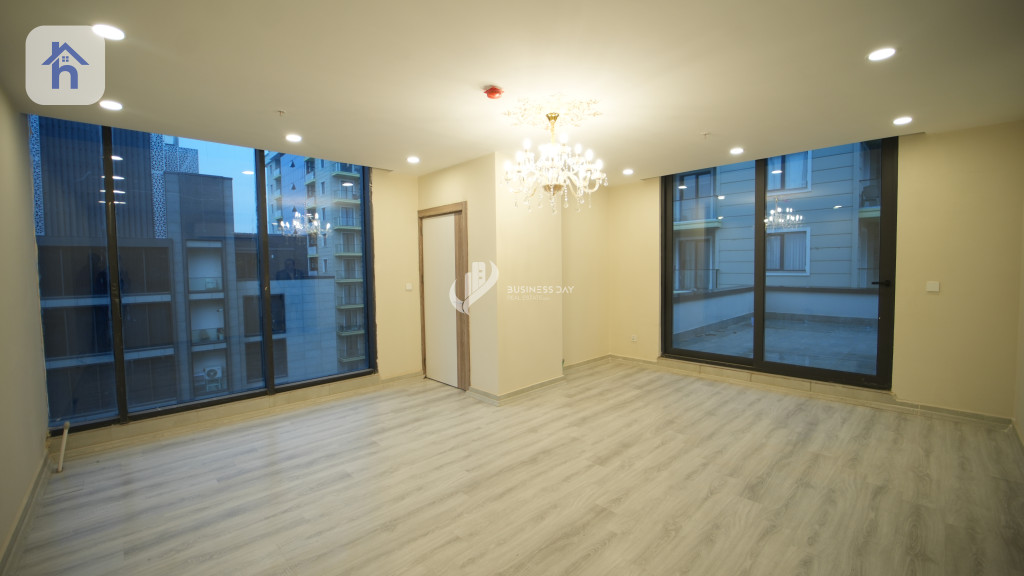 Apartment in Cash
