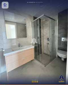 Spacious apartment in Empire Square Resim 5