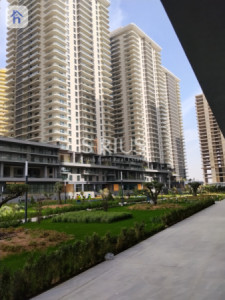 شقة في الطابق العالي مع إطلالات رائعة image 9