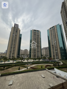 Cozy 1 Bedroom Apartment in Empire Wings image 9