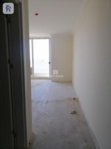 Chic Studio Apartment near Airport Image 3