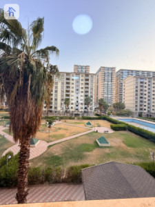 Furnished Apartment in Empire Royal image 15