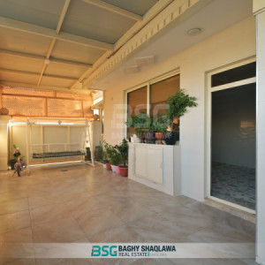 منزل مقابل الحديقة صورة 4