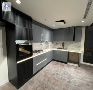 Modern Apartment image 4